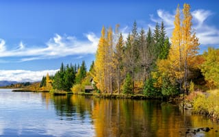 Картинка осень, озеро, пейзаж, домик, деревья, осенние краски, природа