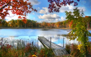 Картинка осень, природа, пейзаж, лес, река, мостик, деревья, причал