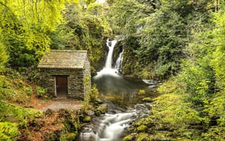 Обои Rydal Mount, Lake District, пейзаж, лес, природа, водопад, Cumbria, деревья, Rydal Hall, Grotto waterfall