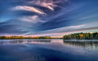 Картинка Finland, деревья, закат, пейзаж, небо, отражение, озеро, сумерки, лес, природа