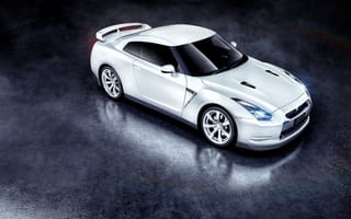 Картинка Nissan GTR белый на подиуме