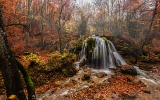 Картинка осенние листья, водопад, камни