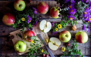 Обои Яблоки, цветы и ноты