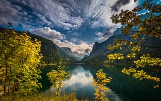 Картинка Осеннее озеро в австрийских Альпах