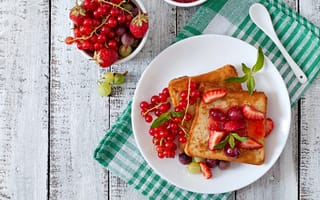 Картинка ягоды, клубника, десерт, Французский тост, смородина