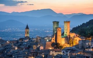 Картинка огни, башня, Пачентро, Италия