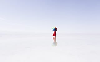 Картинка туман, зонт, Prasad Ambati, отражение, озеро, lake, fog, reflection, umbrella