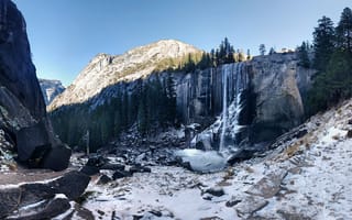 Картинка небо, снег, природа, водопад, камни, скалы, деревья, горы