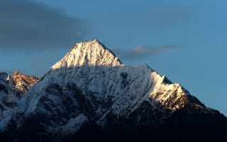 Картинка зима, небо, скалы, облака, деревья, природа, снег, горы