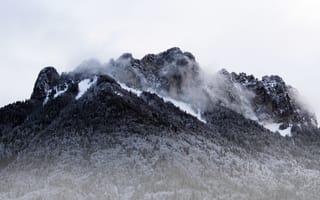 Картинка зима, небо, деревья, снег, туман, природа, горы, скалы
