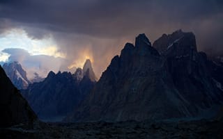 Картинка небо, облака, горы, природа, снег, тучи, скалы