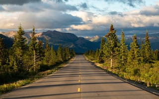 Картинка дорога, деревья, Аляска, горы