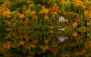 Картинка осень, лес, Канада, Canada, Mont-Tremblant, Devil's River, отражение, Квебек, Мон-Трамблан, дом, Река Дьябль, Quebec, река