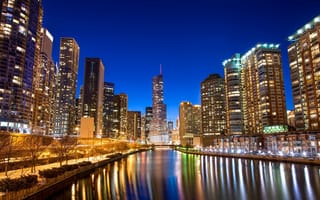 Картинка Чикаго, набережная, блики, ночной город, здания, небоскрёбы, Chicago, река