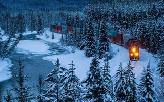Картинка зима, лес, Lake Louise, Canada, Озеро Луиз, Национальный парк Банф, поезд, ели, снег, Banff National Park, Канада, Альберта, озеро, Alberta