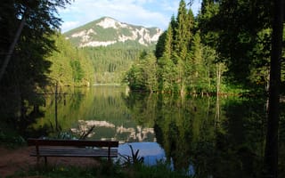 Картинка скамейка, озеро, горы, лес