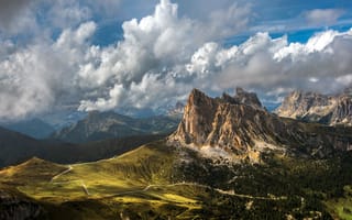 Картинка дорога, облака, mountains, clouds, space, простор, road, горы