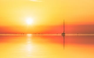 Картинка море, небо, корабль, свет, рассвет, солнце, парусник, закат