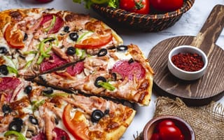 Картинка перец, пицца, помидорки, салями