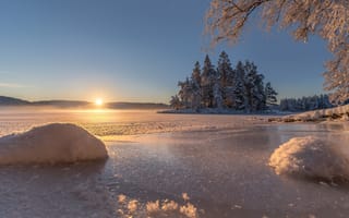 Картинка зима, снег, замёрзший залив, Norway, рассвет, Норвегия, Bergen, деревья, остров, Nordåsvannet, восход, утро, Залив Нордосваннет, Берген, лёд