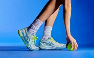 Картинка Мяч, Рука, Asics, Tennis, Sneakers, Кроссовки, Теннис, Ноги