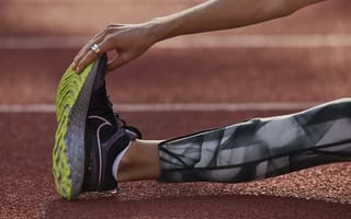 Картинка Рука, Nike, Нога, Running Shoe, Кроссовки, Nike Infinity React Run 2, Кроссовки для бега