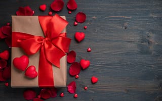 Картинка Valentine's Day, Rose Petals, Gift box, Wooden, Celebrations, Red hearts