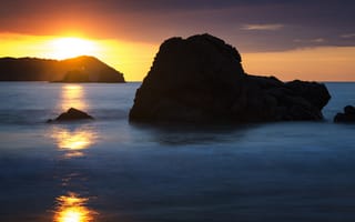 Картинка Costa Rica, скалы, Manuel Antonio, рассвет, пляж