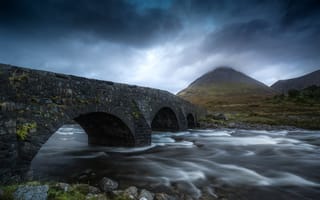 Картинка пейзаж, горы, Isle of Skye, Красота, Шотландия, Scotland, Старый мост, остров Скай