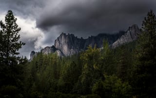 Картинка небо, деревья, США, горы, скалы, тучи, United States, природа