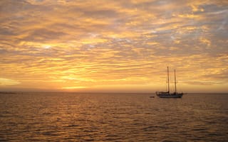 Картинка океан, парусник, вечер