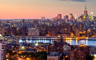 Обои Manhattan, Нью-Йорк, New York City, USA, высотки, высотные, город, Манхэттен, NYC, пролив, Мидтаун, здания, США, огни, вечер, небоскребы, New York, закат, Midtown