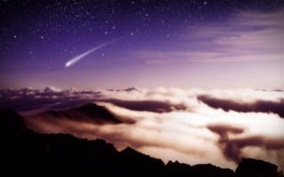 Картинка метеор, горы, звезды, облака