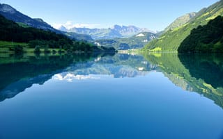 Картинка озеро Lungern, Альпы, отражение, деревья, берега, лес, вершины, горы, Швейцария, небо