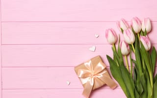 Картинка цветы, подарок, розовые, flowers, wood, pink, букет, тюльпаны
