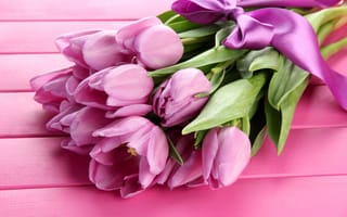 Картинка цветы, букет, тюльпаны, wood, pink, розовые, flowers, лента