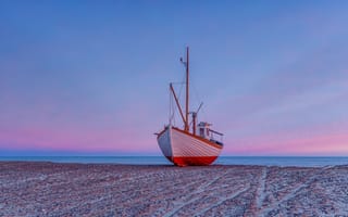 Картинка море, пляж, Denmark, побережье, Дания, баркас, утро, рассвет