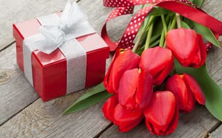 Картинка цветы, подарок, red, букет, flowers, тюльпаны, красные, wood