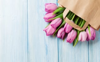 Картинка цветы, букет, pink, tulips, flowers, тюльпаны, wood, spring