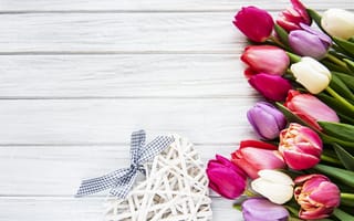 Картинка цветы, colorful, flowers, wood, тюльпаны, spring, tulips, heart