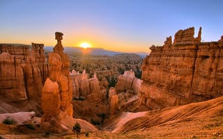 Картинка небо, солнце, горизонт, скалы, sky, закат, горы, высота