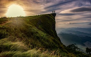 Картинка небо, солнце, скала, пейзаж, закат, природа, облака, горы