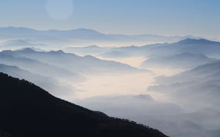 Картинка пейзаж, туман, горизонт, долина, панорама, гора