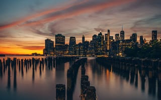 Картинка небо, облака, здания, закат, вечер, город, зарево, city