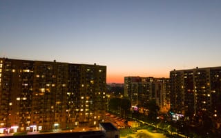 Картинка небо, город, здания, Москва, архитектура, люди, дома, Россия