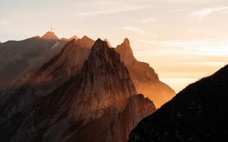 Картинка Швейцария, Switzerland, Mountain Peaks, Altenalp Turm, Morning Sunlight, Альтенальп-Турм, Утреннее солнце, Горные вершины