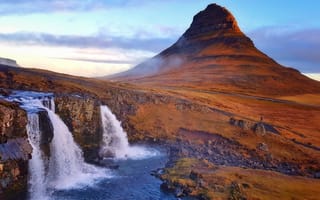 Картинка Исландия, Iceland, гора Киркьюфель, речной водопад, Kirkjufell Mountain, river waterfall