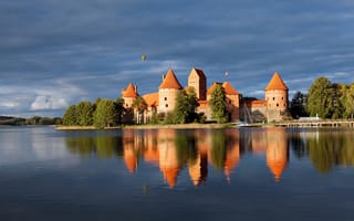 Картинка tower, water, trakai, traditional, travel