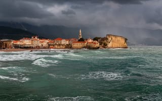 Картинка шторм, Черногория, Будва, Надежда Демкина