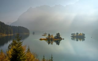 Картинка view, lake, breathtaking, surrounded, zugspitze